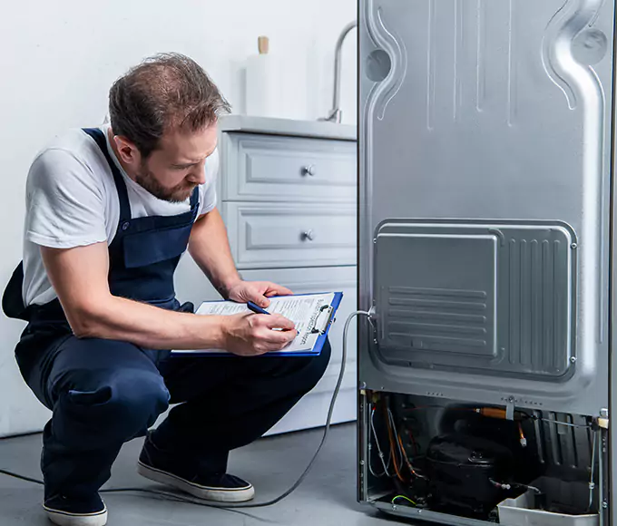 Why Mooresville, NC Homeowners Choose Appliance Repair Mooresville for Refrigerator Leak Repair?
